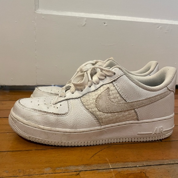 Nike Air Force 1 Women’s 8.5 - Picture 2 of 4